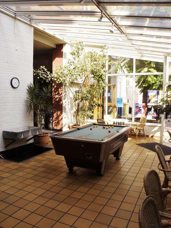 Van Gogh Youth Hostel City Centre Saint-Josse-ten-Noode Rum bild