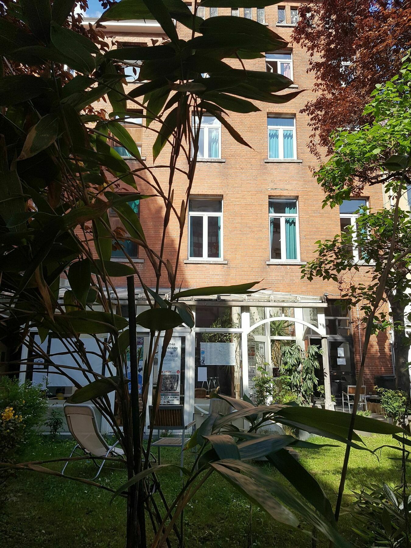 Van Gogh Youth Hostel City Centre Saint-Josse-ten-Noode Exteriör bild